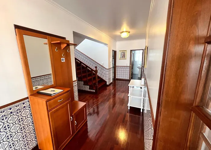 Classic Tranquil Madeiran 4-Bedroom Villa Funchal