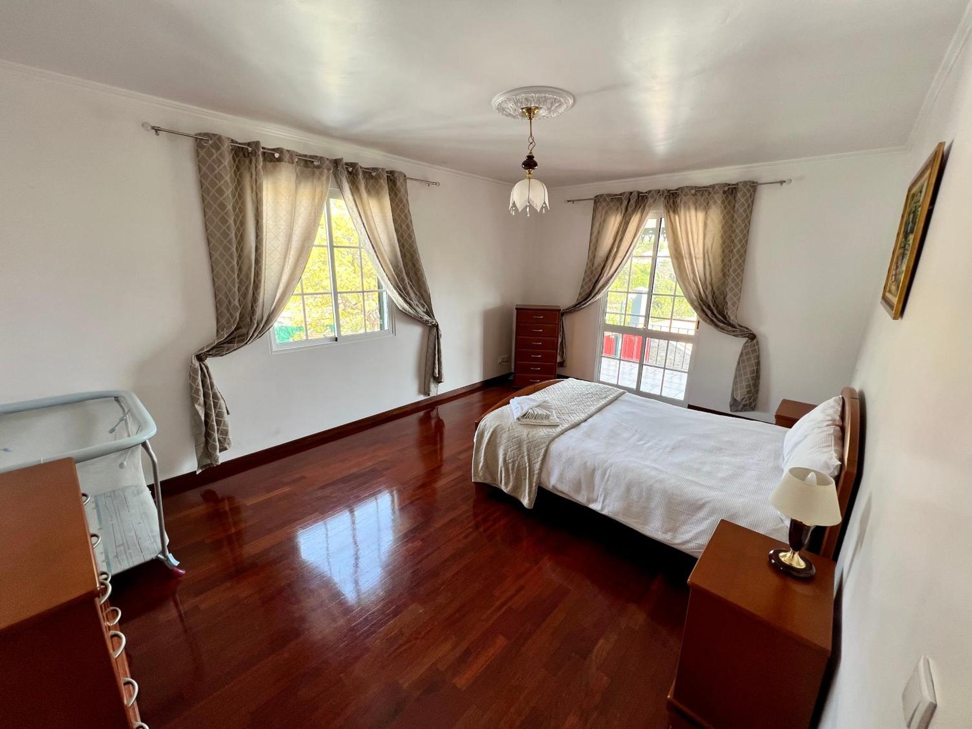 Willa Classic Tranquil Madeiran 4-bedroom