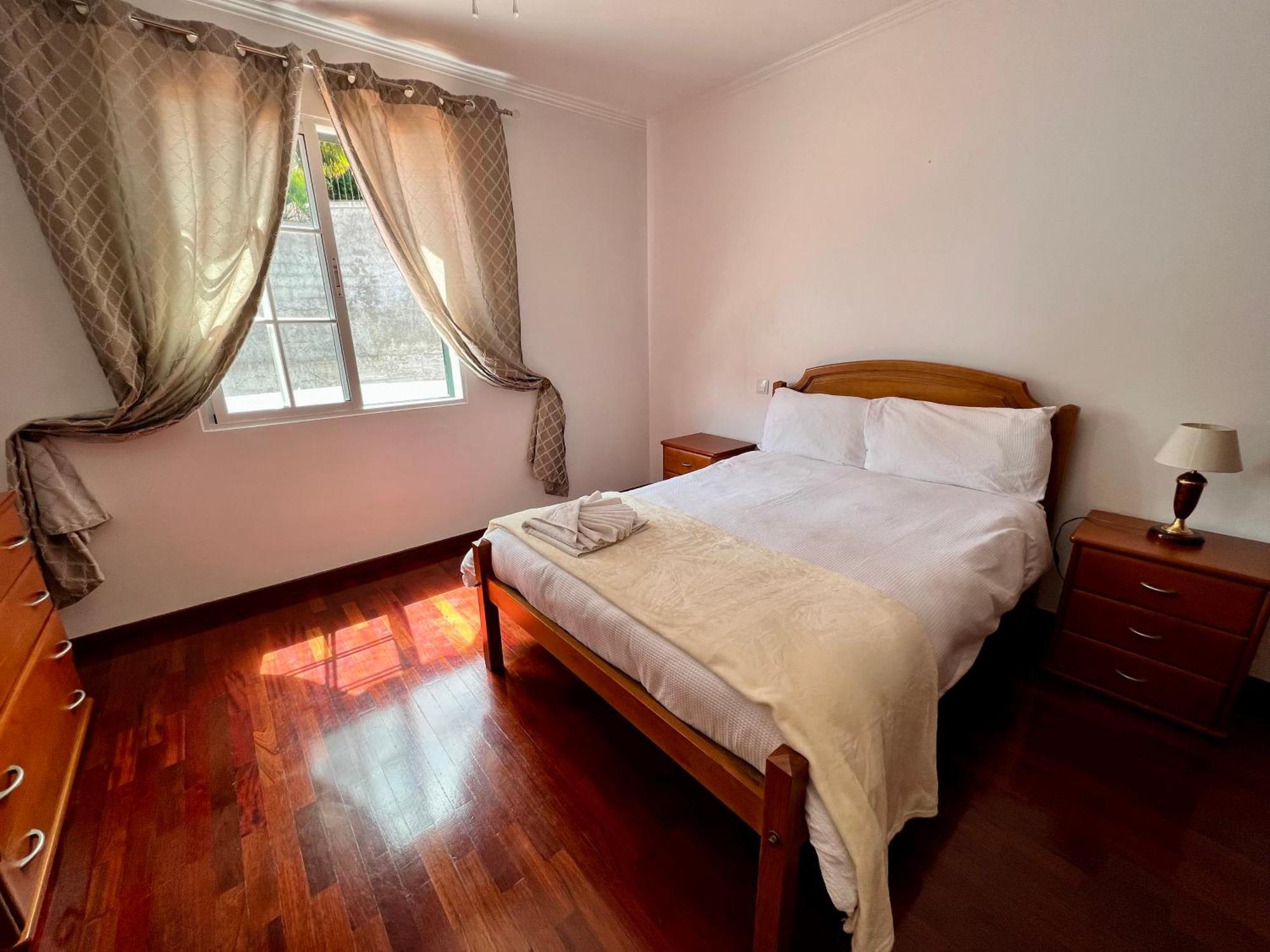 Willa Classic Tranquil Madeiran 4-bedroom *